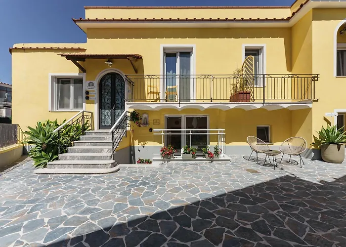 Ciraccio Apartments
