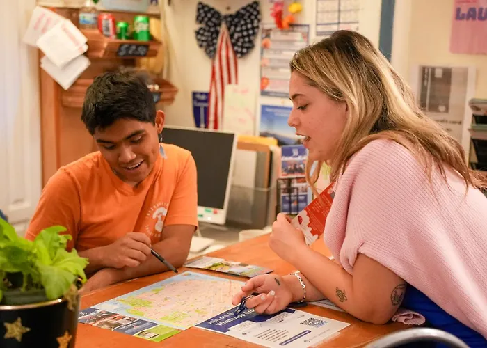 Hotel pres du College: Ith San Francisco Pacific Tradewinds Backpacker Hostel