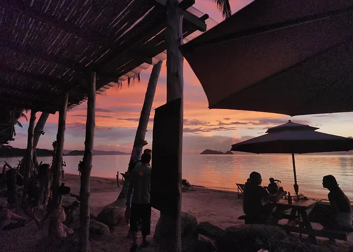 Castaway Beach Bungalows