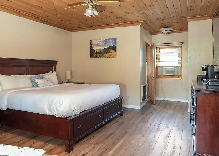 Boutique hotel only: The Ridgeway Inn