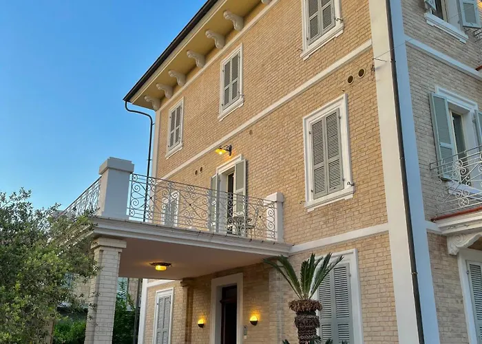 Francesca Luxury