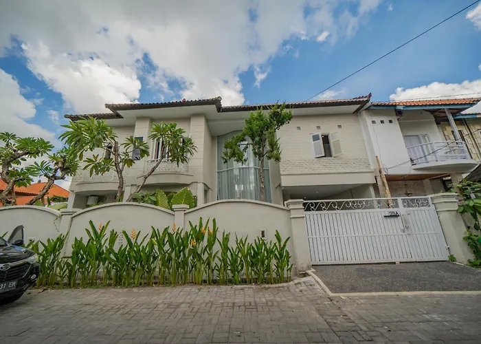 Pet Friendly hotel: Deja Blu Villa