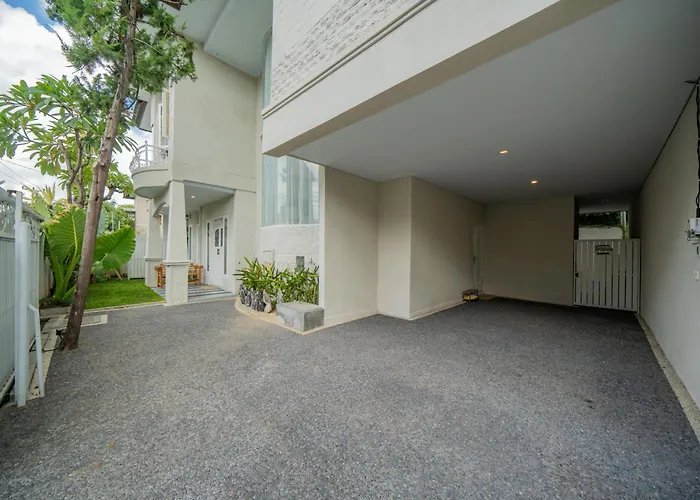 Pet Friendly hotel: Deja Blu Villa