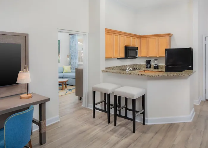 Luxury hotel only: Harborside Resort & Vacation Rentals At Atlantis