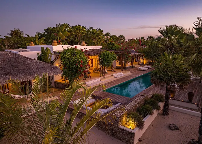 Villa Paz - La Villa Group
