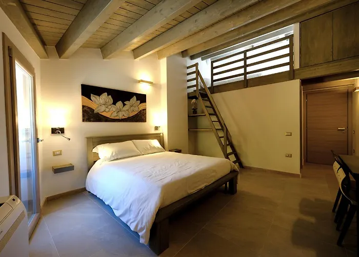 Zenith Rooms