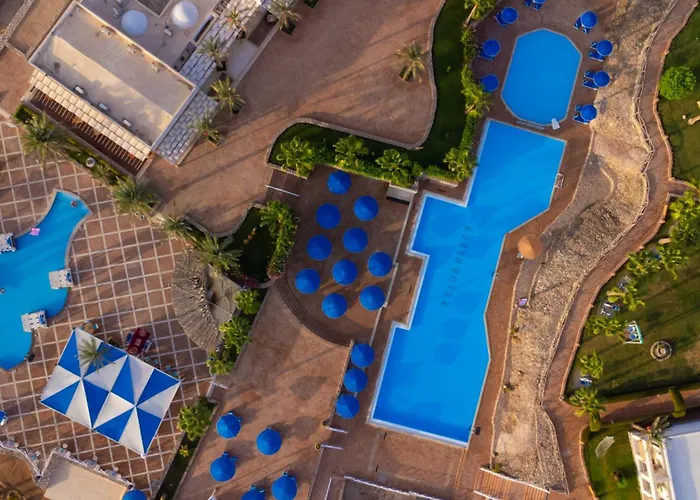 4 star hotel: Club Reef Resort & Spa