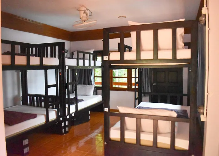Blanco Hideout Railay - Youth Hostel 18 To 35 Only