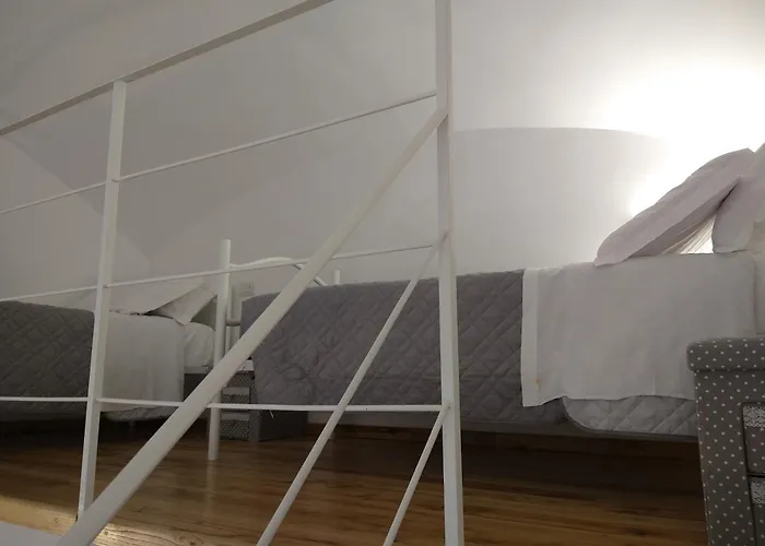 Hotel vicino al College: Palazzo Grandori Alloggi Turistici