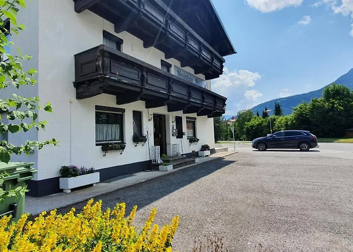 Mountain Motel