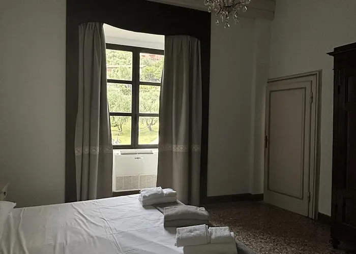 Hotel sulla spiaggia: Castello Oldofredi