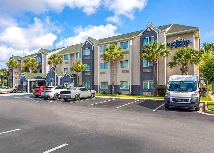 Pet Friendly hotel: Microtel Inn & Suites By Wyndham Panama City