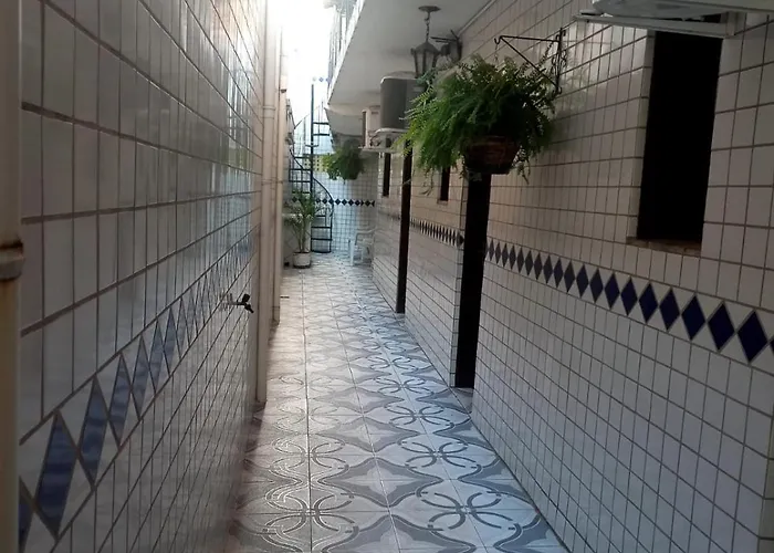 Alojamento com o café da manhã Apenas: Suítes Centro Praia