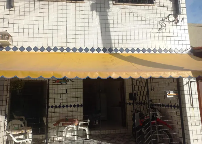 Alojamento com o café da manhã Apenas: Suítes Centro Praia