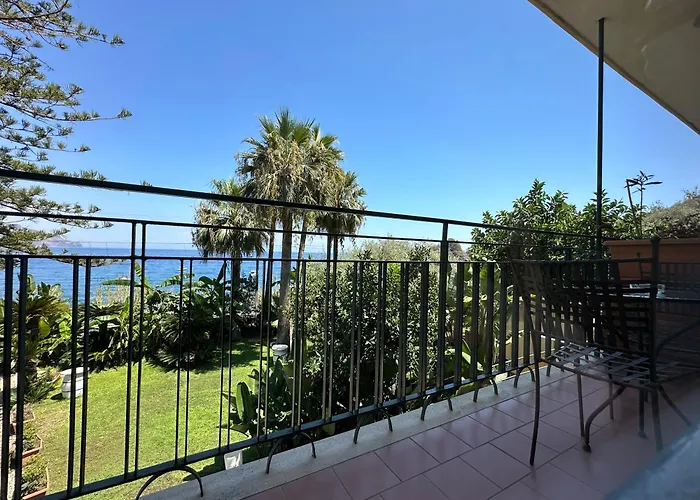 Location de vacances: Hotel Baia Delle Sirene