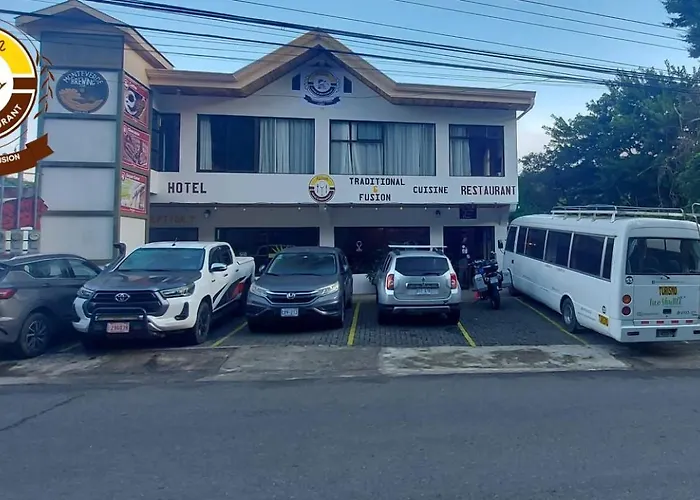 Hotel 5 Estrellas Alisson Y Restaurant