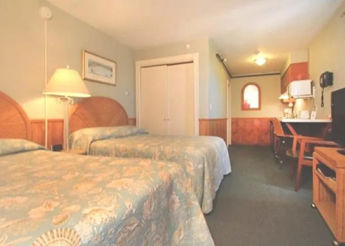 The Skylark Beach Inn