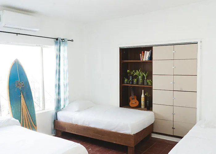 Hotel near College: Desert Heart Hostel