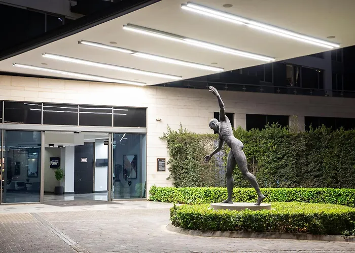 Capital Menlyn Maine