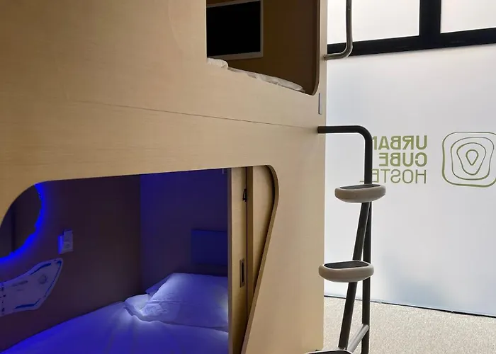 Luchthavenhotel: Urban Cube Hostel Sevilla