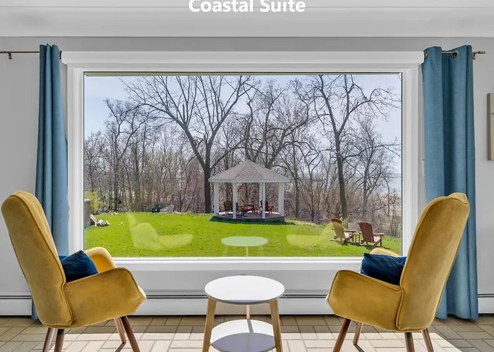 Family Hotel: Coastal Suite #1 Cozy Suite #2 - Seacliff Beach Suites