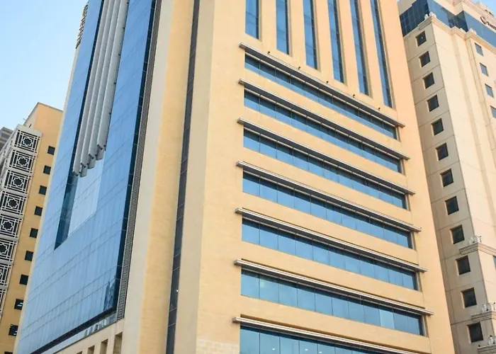 Saraya Corniche