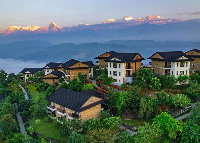 Hotel near College: Rupakot Resort