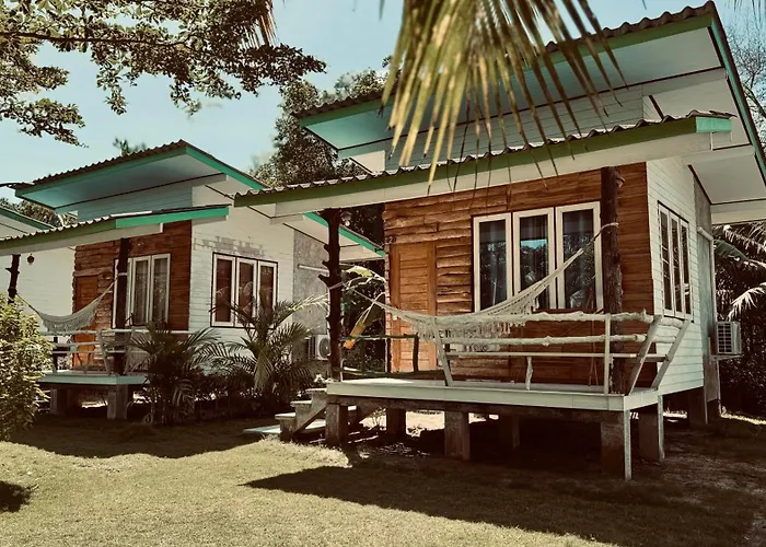 Suan Maprao Ko Kut Resort