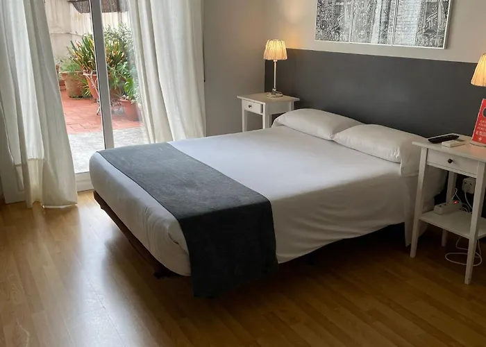 Hôtel: Hostal El Ninot