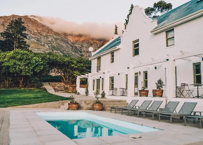 Luxury hotel only: Maison Montagne