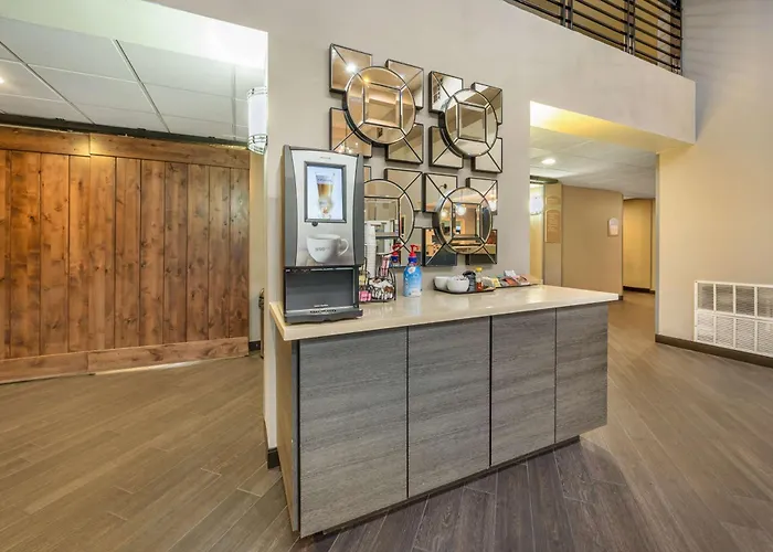 Golf hotel: Best Western Plus North Las Vegas Inn & Suites