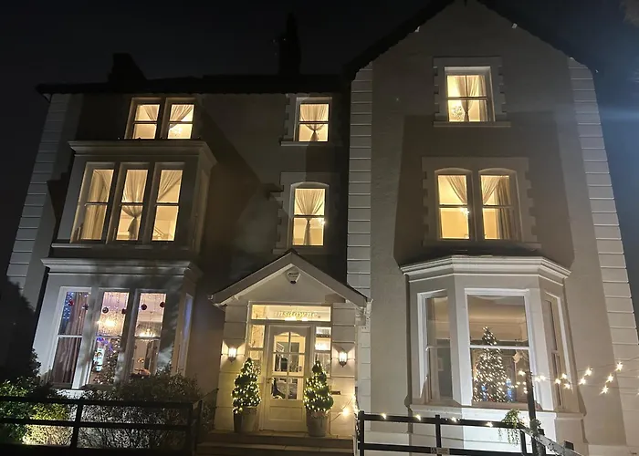 5 star hotels Lansdowne House With Private Car Park