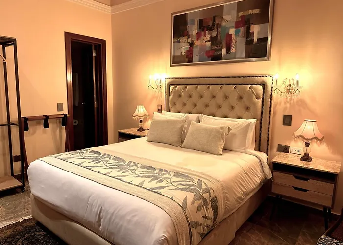 5 star hotel: Hotel Boutique Patio Andaluz Cali Granada