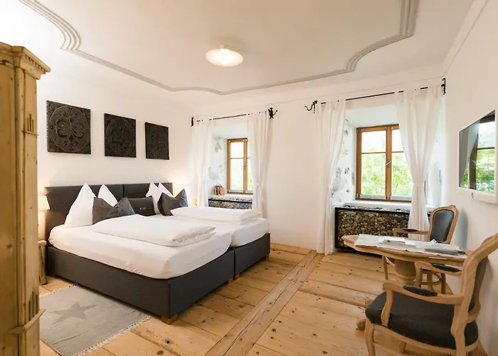 &Gourmetwirtshaus Kirchenwirt Seit 1326