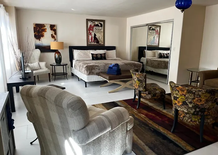 Vacation rental: Greenway Manor