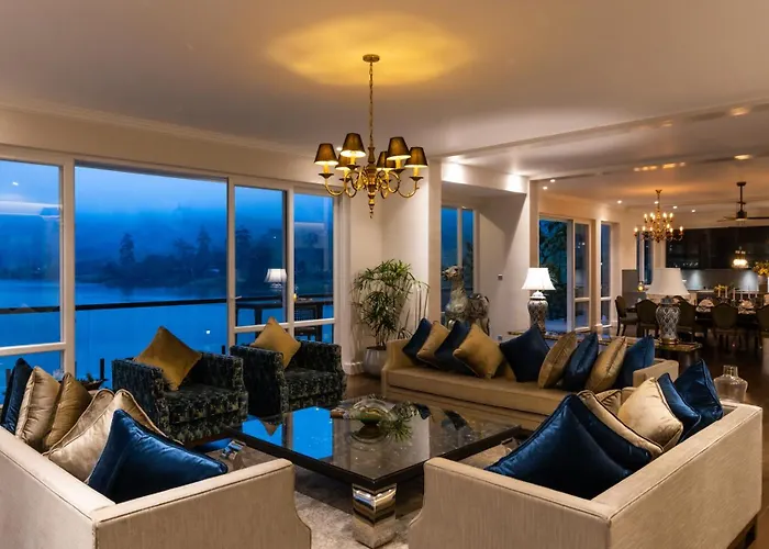 Boutique hotel only: Villa Serenity