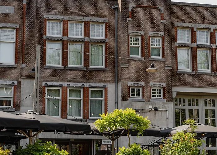  De Hallen