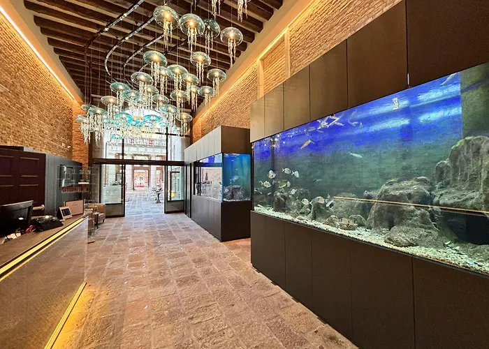 Family Friendly Hotels Aquarius Venice - Ascend Collection