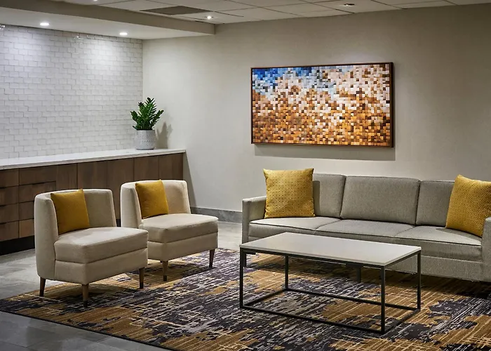 Pet Friendly hotel: Delta Hotels By Marriott Toronto Mississauga