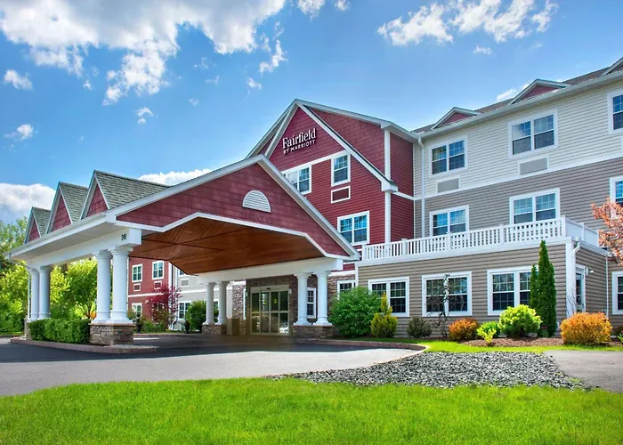 3 star hotel: Fairfield Inn & Suites By Marriott Great Barrington Lenox/Berkshires