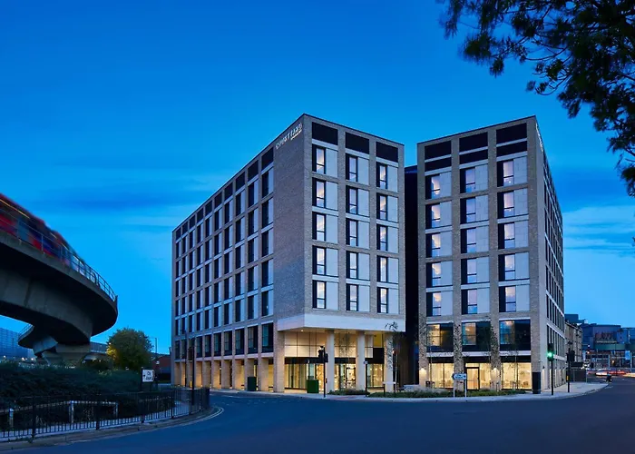Luchthavenhotel: Courtyard By Marriott London City Airport