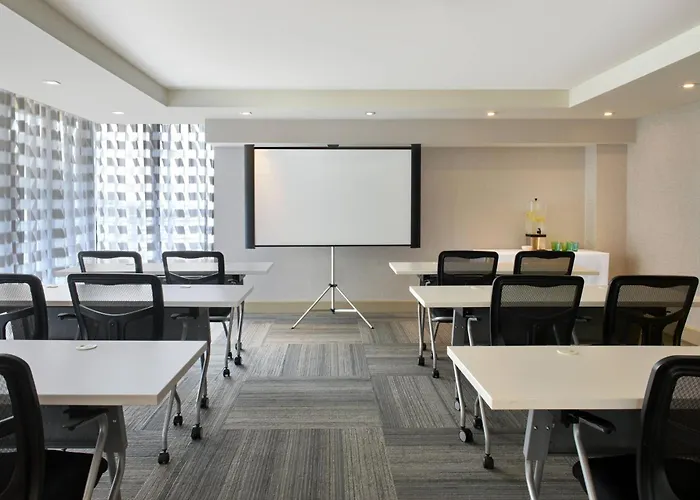 Golf hotel: Four Points By Sheraton Coral Gables