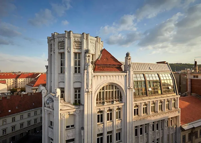 Hotel com vista: Al Habtoor Palace Budapest, Preferred Hotels & Resorts