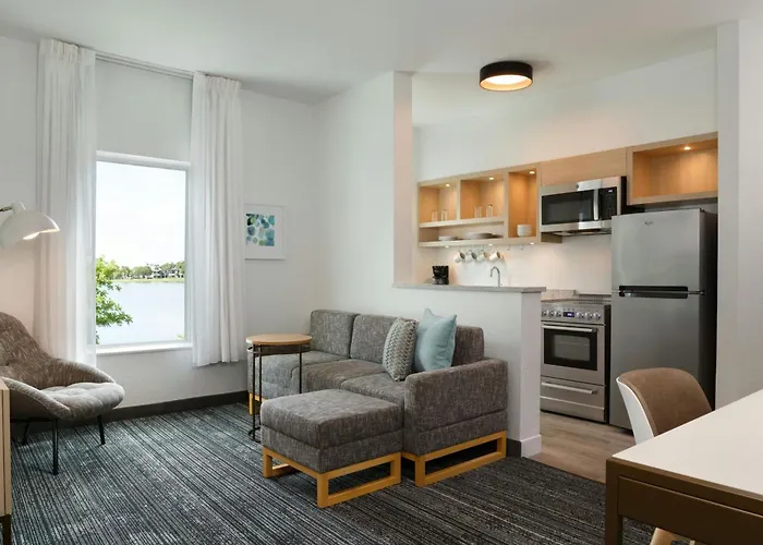 Towneplace Suites West