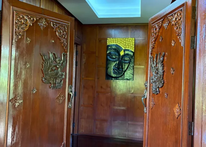 3 star hotels Ban Elephant Blanc Bungalow
