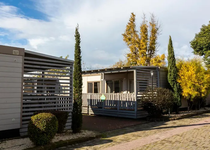 Günstiges Hotel: Hu Roma Camping In Town