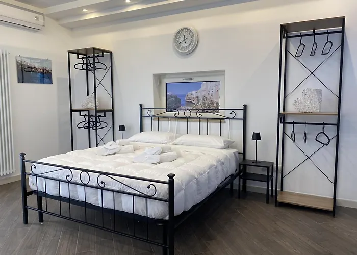 FraMe Room