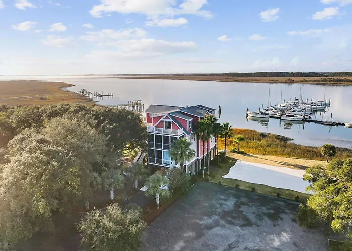 Regatta Inn - Adults Only