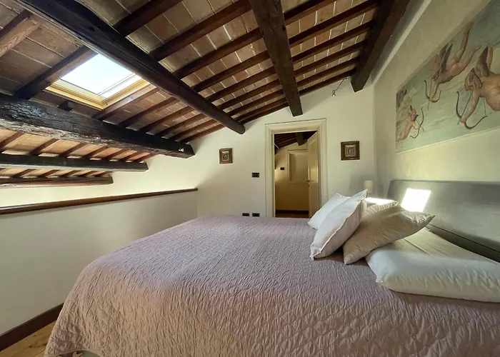  Elena Casa Turistica