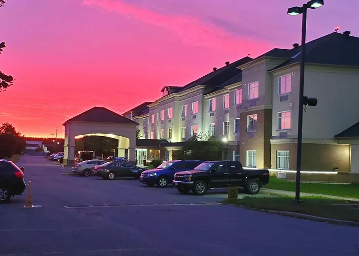 Kid friendly hotel Days Inn By Wyndham Ottawa Airport